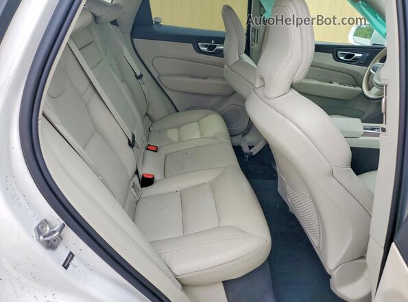 YV4A22RKXM1777054 2021 VOLVO XC60 White Rear interior view