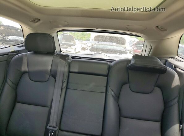 YV4A22RL0L1554528 2020 VOLVO XC60 Gray Widok tylnych siedzeń