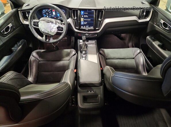 YV4A22RM3K1343539 2019 VOLVO XC60 Black 