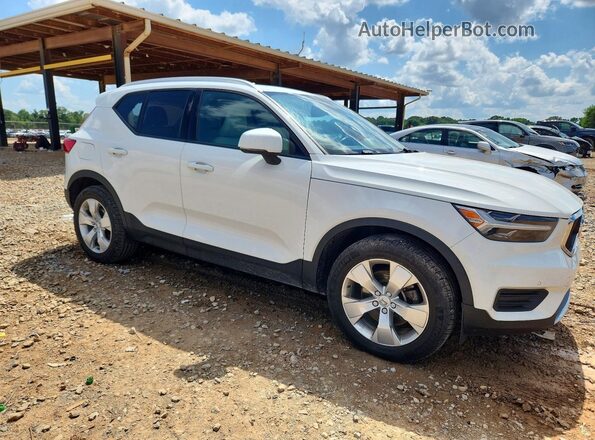 YV4AC2HK2L2209260 2020 VOLVO XC40 Белый Передняя правая четверть