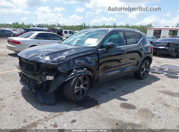 YV4AC2HL7L2318807 2020 VOLVO XC40 Black Առջևի ձախ երեք քառորդ տեսարան