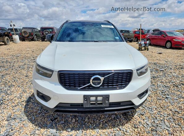 YV4AC2HM2M2542559 2021 VOLVO XC40 White წინა ხედი