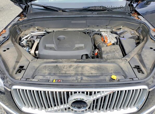 YV4BC0PL7H1170987 2017 VOLVO XC90 Black Rear interior view