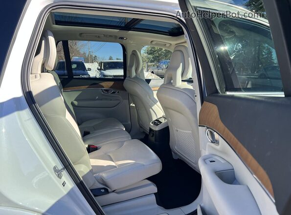 YV4BR0CK7M1700459 2021 VOLVO XC90 Белый Вид сзади