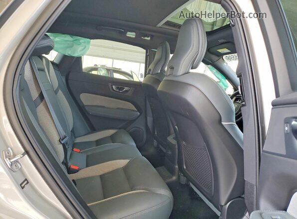 YV4BR0DMXN1909843 2022 VOLVO XC60 Gray Սալոնի հետևի տեսք
