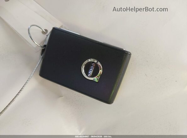 YV4BR0DZ8N1997660 2022 VOLVO XC60 RECHARGE PLUG-IN HYBRID Белый Вид панели приборов