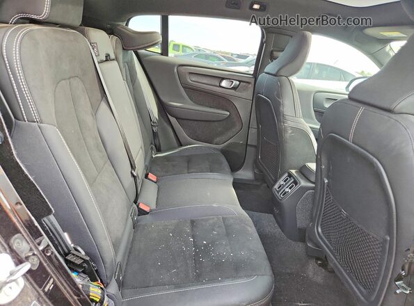 YV4ED3GL2P2064595 2023 VOLVO C40 Black Widok tylnych siedzeń