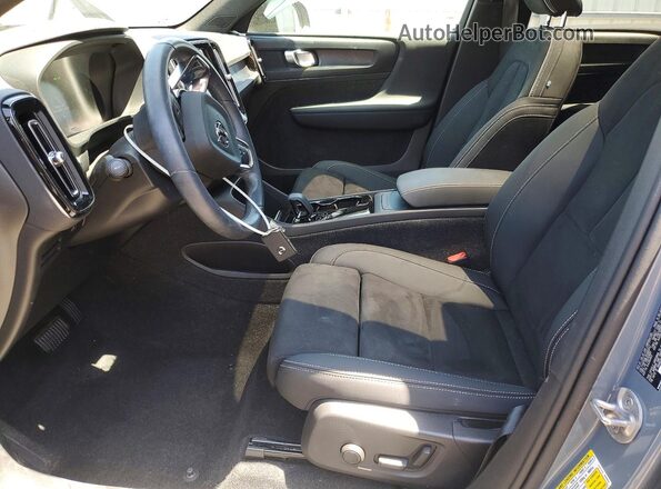 YV4ED3GL5P2063747 2023 VOLVO C40 Gray წინა სალონის ხედი