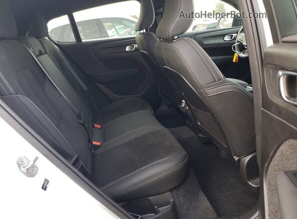 YV4ED3GM1P2053970 2023 VOLVO C40 Белый Вид задних сидений