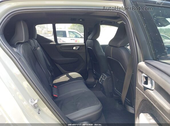 YV4ED3UL3P2052721 2023 VOLVO XC40 RECHARGE PURE ELECTRIC Green VIN კოდის სტიკერის ხედი