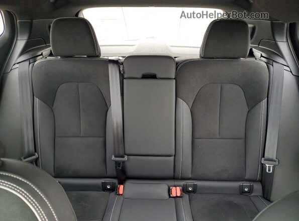 YV4ED3UL8P2076156 2023 VOLVO XC40 Gray Vista de los asientos traseros