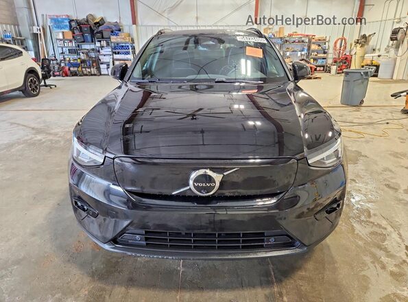YV4ED3UL8P2979682 2023 VOLVO XC40 Черный 