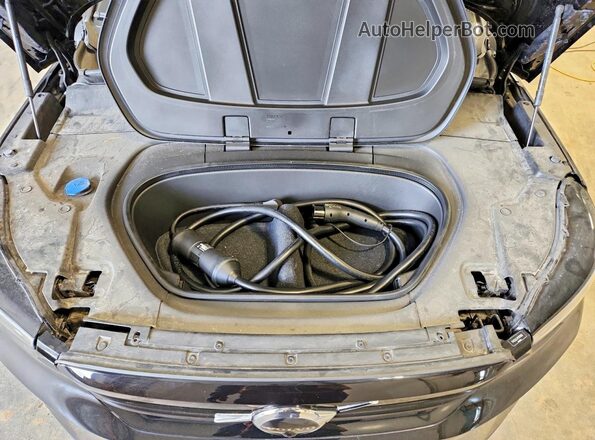 YV4ED3UL8P2979682 2023 VOLVO XC40 Черный 