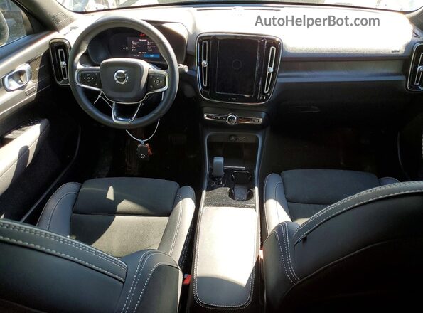YV4ED3UM2P2948713 2023 VOLVO XC40 Blue Вид панелі приладів