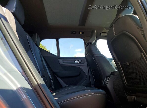 YV4ED3UM2P2948713 2023 VOLVO XC40 Blue Вид задньої частини салону