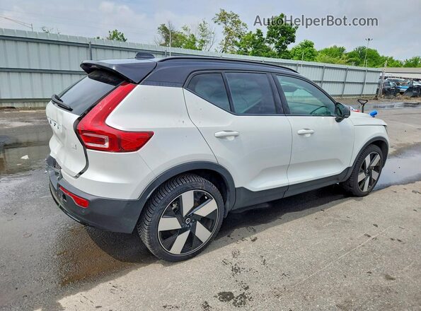 YV4ED3UMXP2023337 2023 VOLVO XC40 White უკანა მარჯვენა