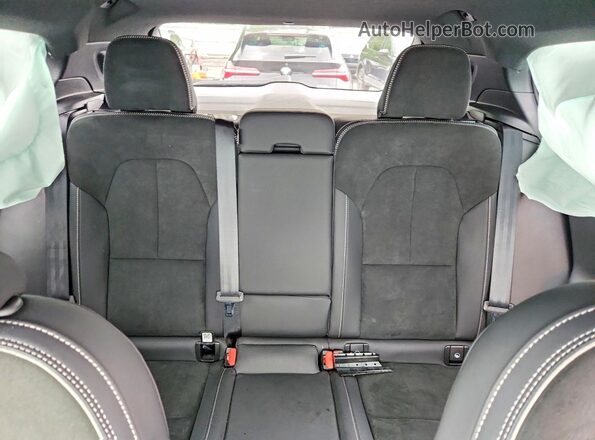 YV4ED3UMXP2023337 2023 VOLVO XC40 White უკანა სავარძლების ხედი