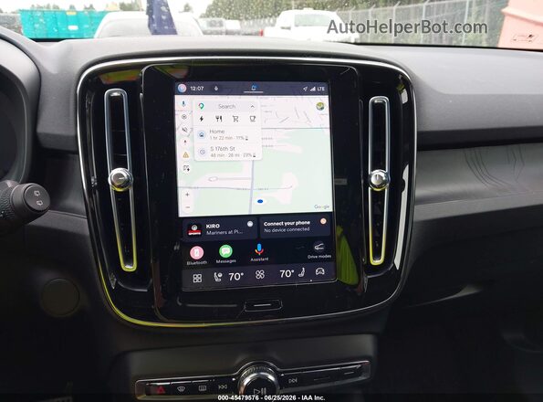YV4ED3UMXP2038792 2023 VOLVO XC40 RECHARGE PURE ELECTRIC Green 