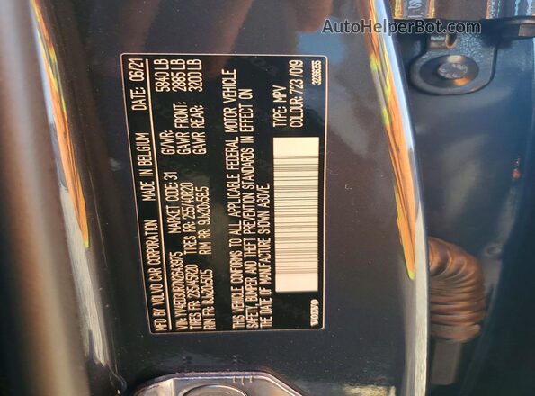 YV4ED3UR7N2643975 2022 VOLVO XC40 Blue Вид наклейки з VIN-кодом