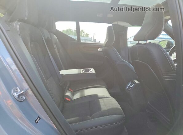 YV4ED3UW4P2958094 2023 VOLVO XC40 Blue უკანა სალონის ხედი