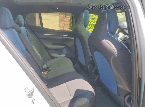 YV4EK3ZL5SS148678 2025 VOLVO EX30 Gray Սալոնի հետևի տեսք