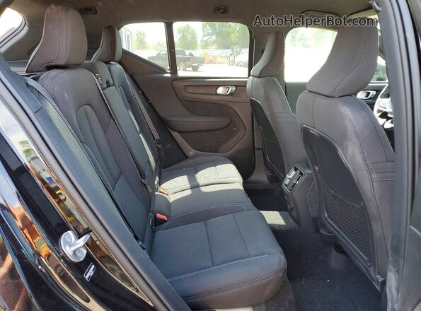 YV4ER3HJ9S2460188 2025 VOLVO EX40 Black Rear seats view