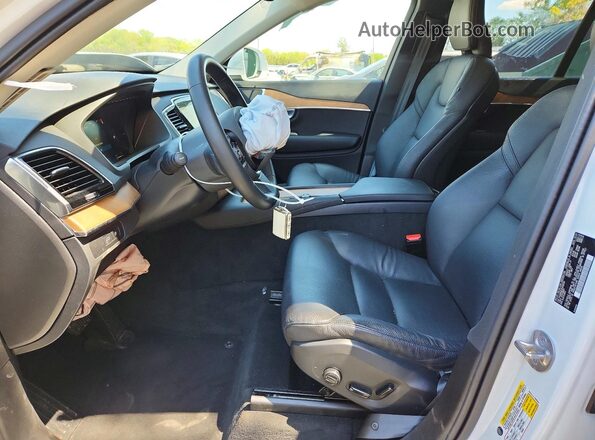 YV4H60CE1R1239358 2024 VOLVO XC90 Белый Вид салона спереди