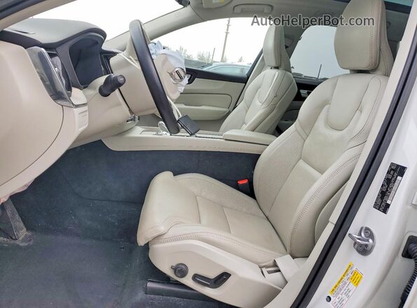 YV4H60DX3P1218797 2023 VOLVO XC60 White 