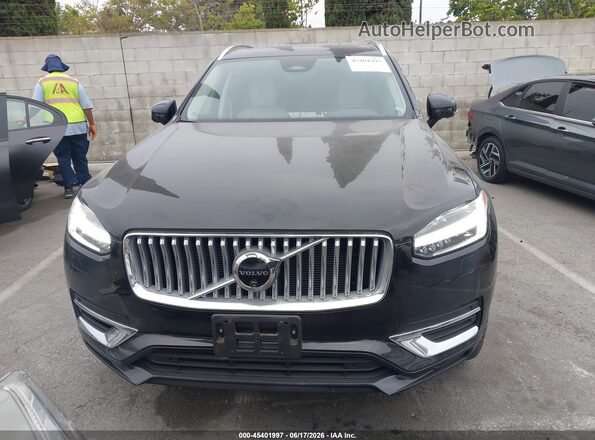 YV4H60JE8S1301041 2025 VOLVO XC90 PLUG-IN HYBRID Black უკანა სალონის ხედი