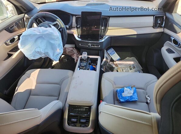 YV4H60PB5S1380567 2025 VOLVO XC90 Blue Vista del salpicadero