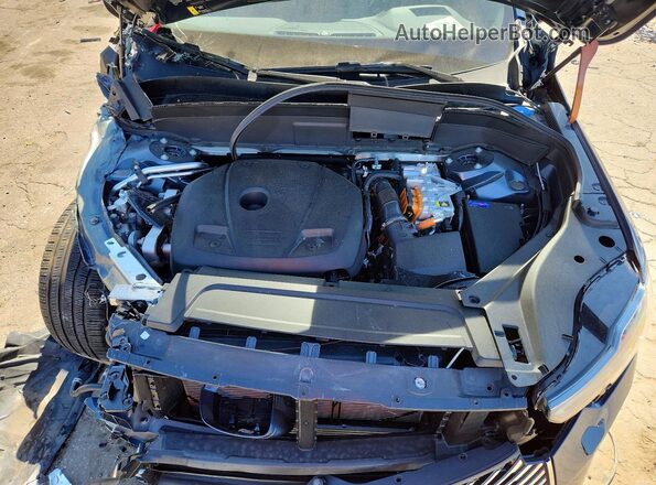YV4H60PB5S1380567 2025 VOLVO XC90 Blue Vista del compartimento del motor