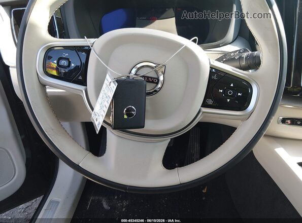 YV4H60RC2S1199464 2025 VOLVO XC60 PLUG-IN HYBRID Black წინა პანელის ხედი