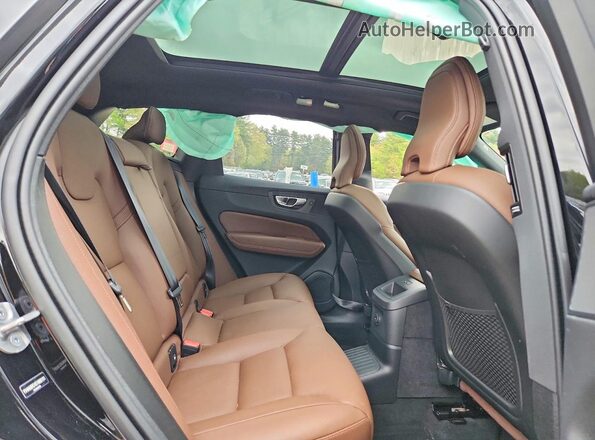 YV4H60RC4S1008191 2025 VOLVO XC60 Black Սալոնի հետևի տեսք