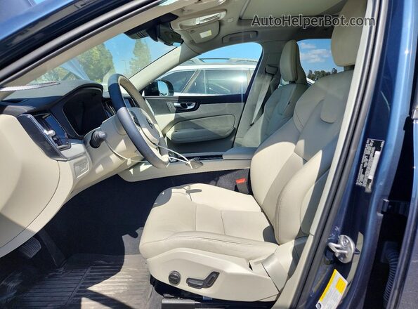 YV4H60RC6S1070319 2025 VOLVO XC60 Blue Front interior view