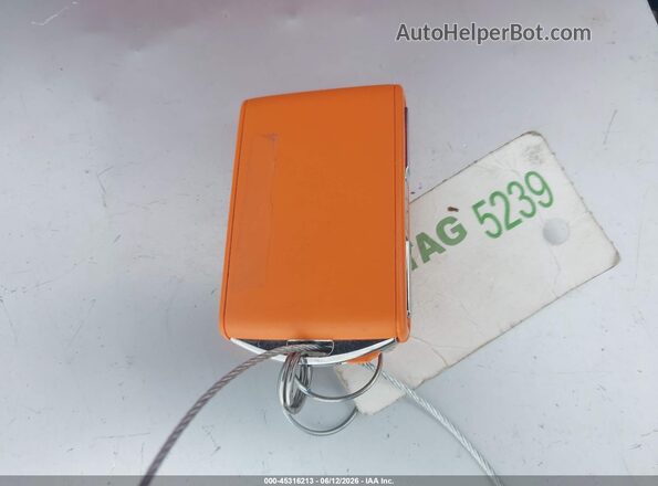 YV4H60RCXS1104424 2025 VOLVO XC60 PLUG-IN HYBRID Blue Vista del salpicadero