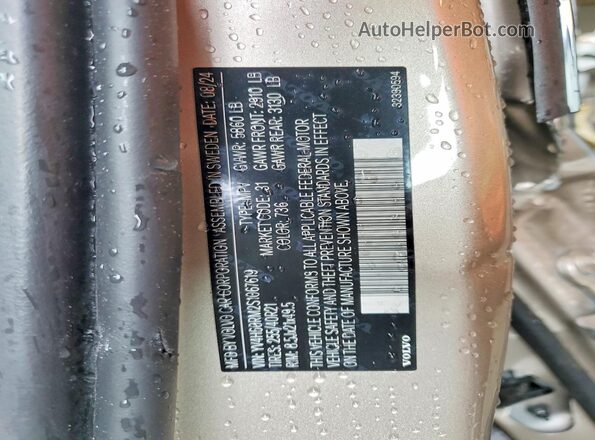 YV4H60RM2S1067619 2025 VOLVO XC60 Tan VIN კოდის სტიკერის ხედი