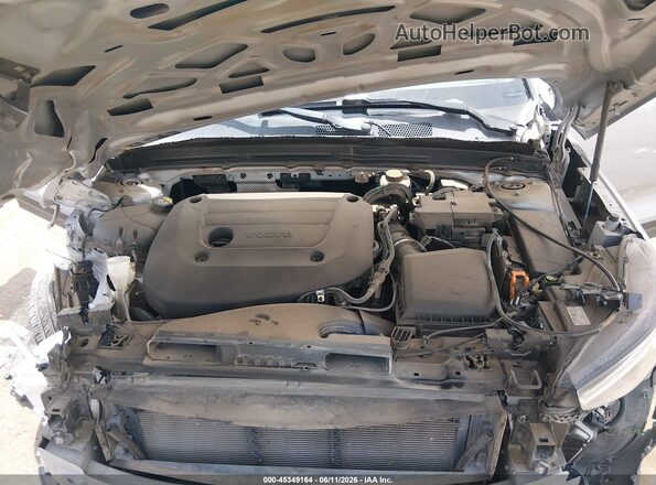 YV4K92HN4P2923863 2023 VOLVO XC40 Silver უკანა ხედი