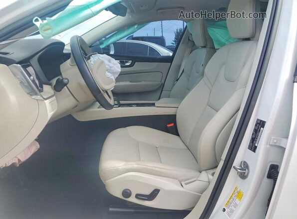 YV4L12DE5P1353024 2023 VOLVO XC60 White 