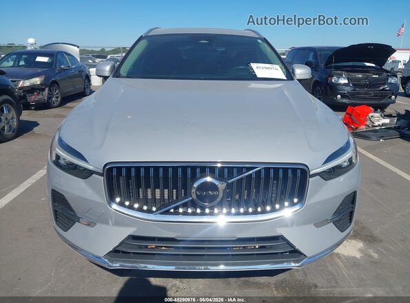 YV4L12DL5N1065628 2022 VOLVO XC60 Silver Սարքավորումների վահանակի տեսք