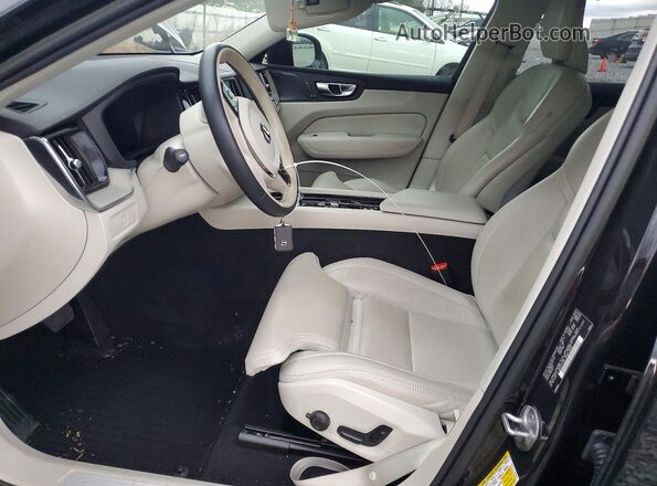 YV4L12DM1P1339743 2023 VOLVO XC60 Black წინა სალონის ხედი