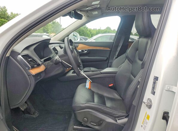 YV4L12PN4P1950760 2023 VOLVO XC90 Silver Widok wnętrza z przodu