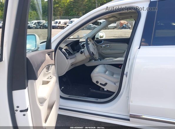 YV4L12PN6P1992248 2023 VOLVO XC90 White Widok wnętrza z przodu