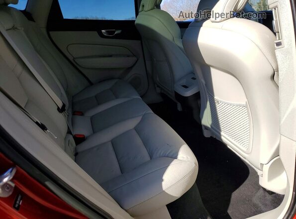 YV4L12RK2N1091927 2022 VOLVO XC60 Red Սալոնի հետևի տեսք