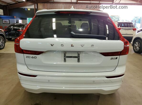 YV4L12RK3N1091502 2022 VOLVO XC60 White Rear view