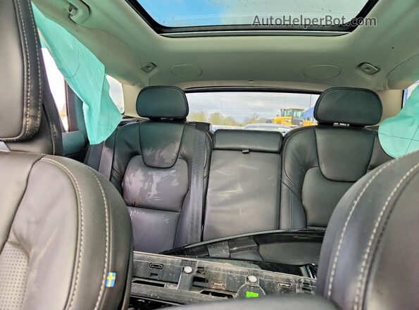 YV4L12RL5N1073821 2022 VOLVO XC60 Silver Vista de los asientos traseros