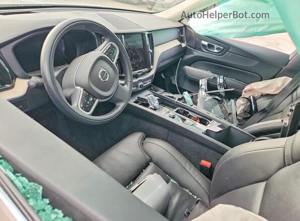 YV4L12RL5N1073821 2022 VOLVO XC60 Silver Vista del salpicadero