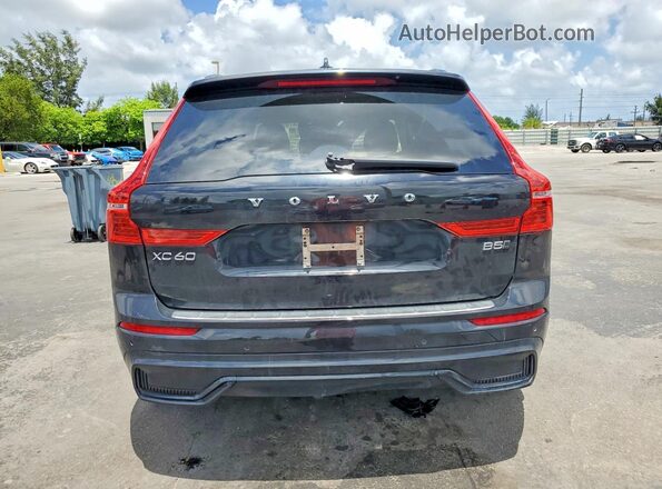 YV4L12RM5P1264747 2023 VOLVO XC60 Black Հետևի տեսք