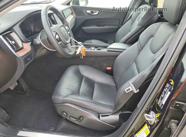 YV4L12RN1P1391021 2023 VOLVO XC60 Black Front interior view
