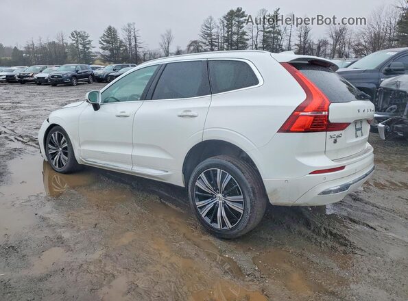 YV4L12RN8P1311598 2023 VOLVO XC60 White Trasero izquierdo