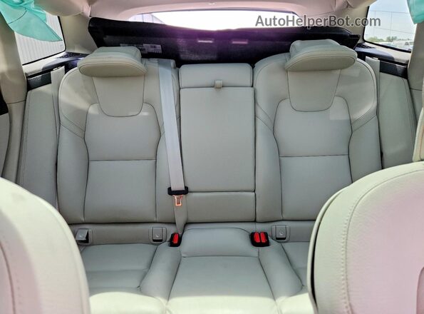 YV4L12RV6P1369323 2023 VOLVO XC60 Черный Вид задних сидений